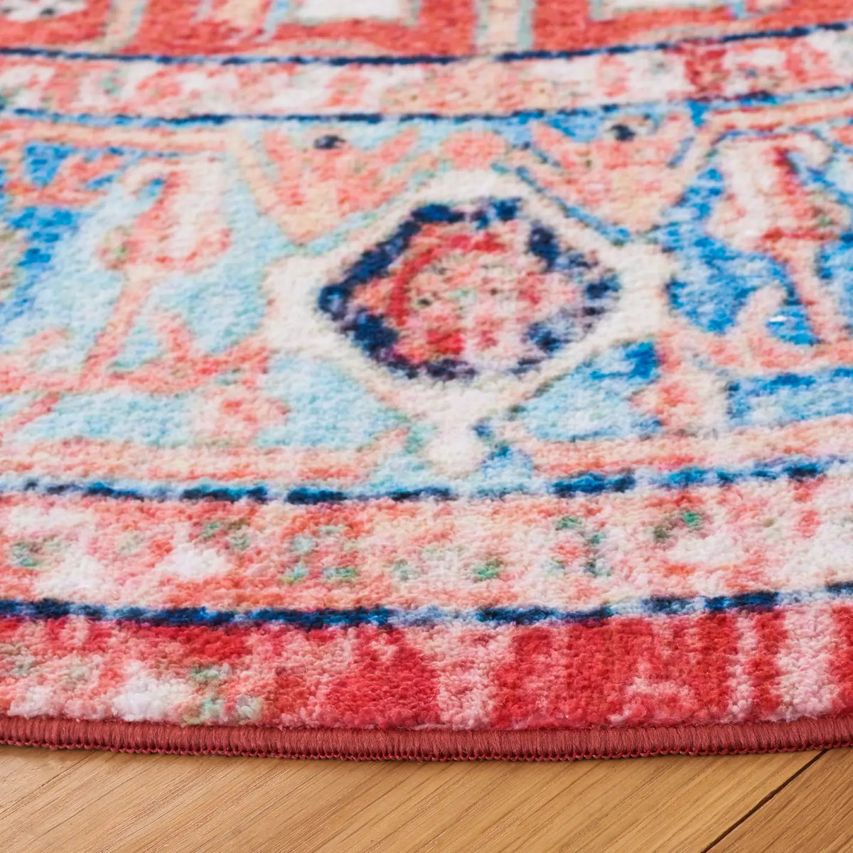 Safavieh Riviera 6'-7" x 6'-7" Rug in Light Blue / Red