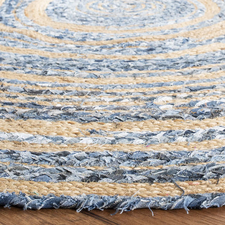 Safavieh Cape Cod 5'-0" x 5'-0" Rug in Blue / Natural