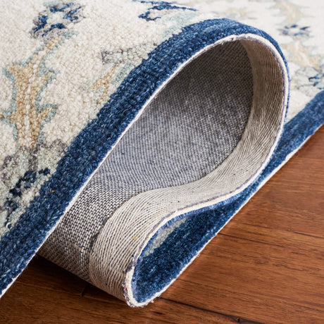 Safavieh Martha Stewart 4'-0" x 6'-0" Rug in Ivory / Blue