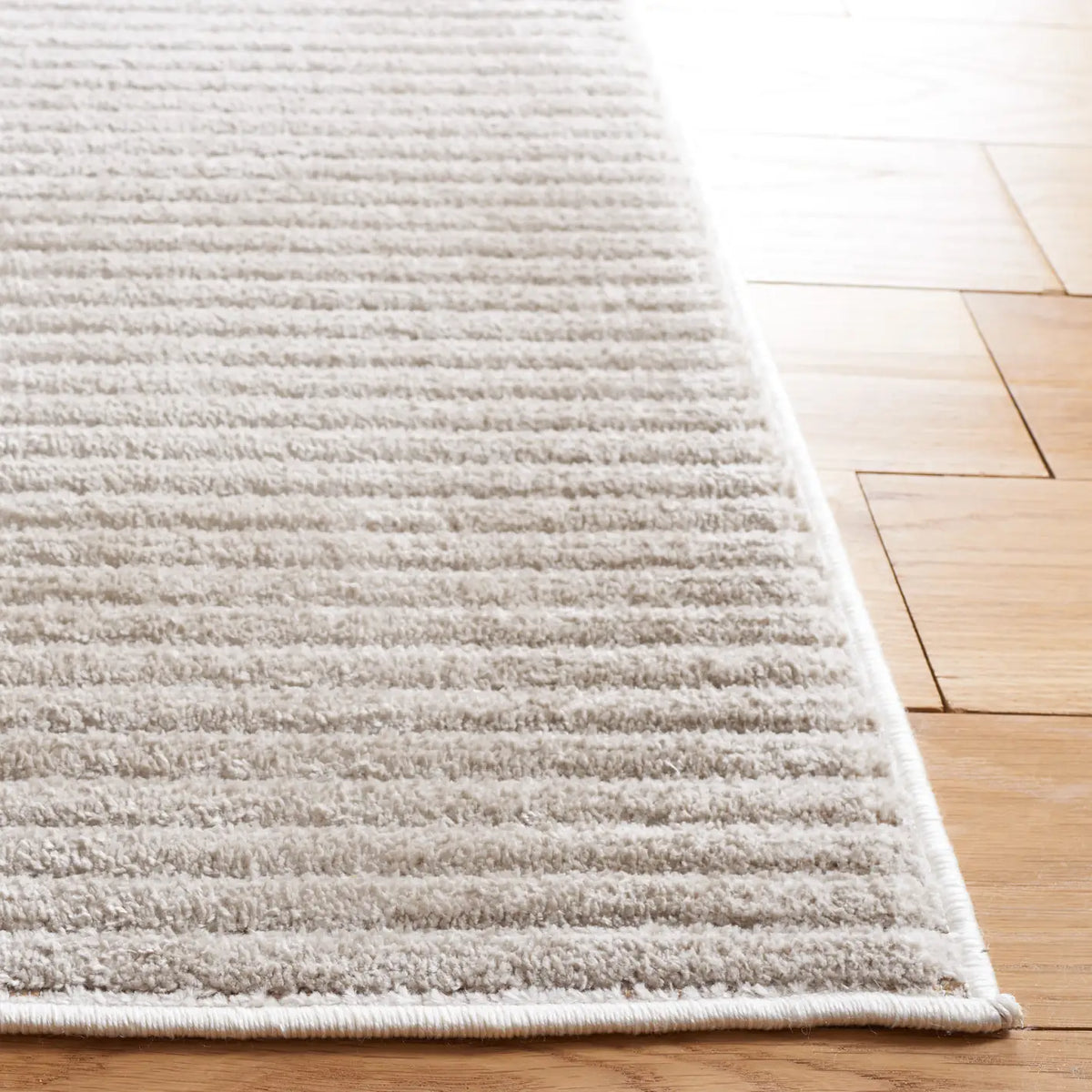 Safavieh Vision 4'-0" x 6'-0" Rug in Beige