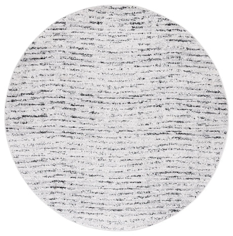 Safavieh Adirondack 6'-0" x 6'-0" Rug in Ivory / Silver