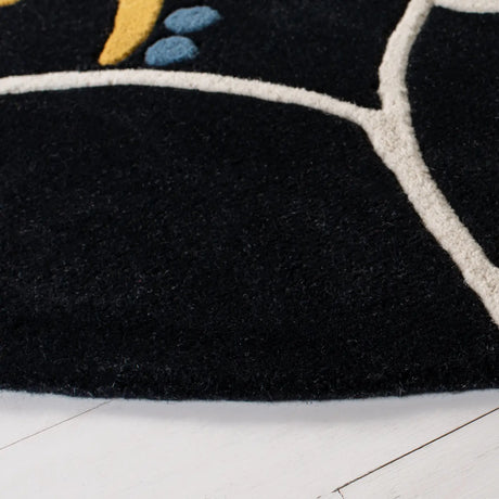 Safavieh Soho 6'-0" x 6'-0" Rug in Black / Multi