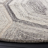 Safavieh Abstract 6'-0" x 6'-0" Rug in Natural / Grey