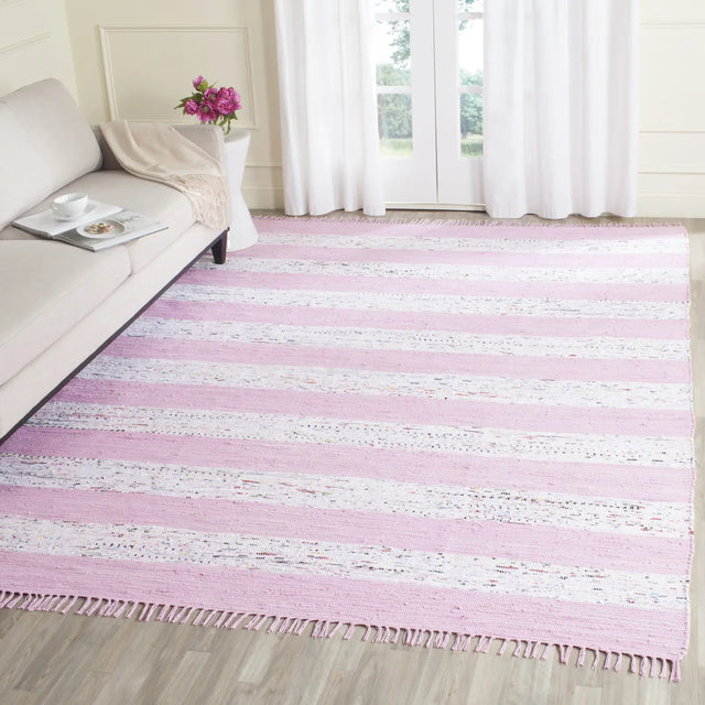 Safavieh Montauk 8'-0" x 10'-0" Rug in Ivory / Light Pink