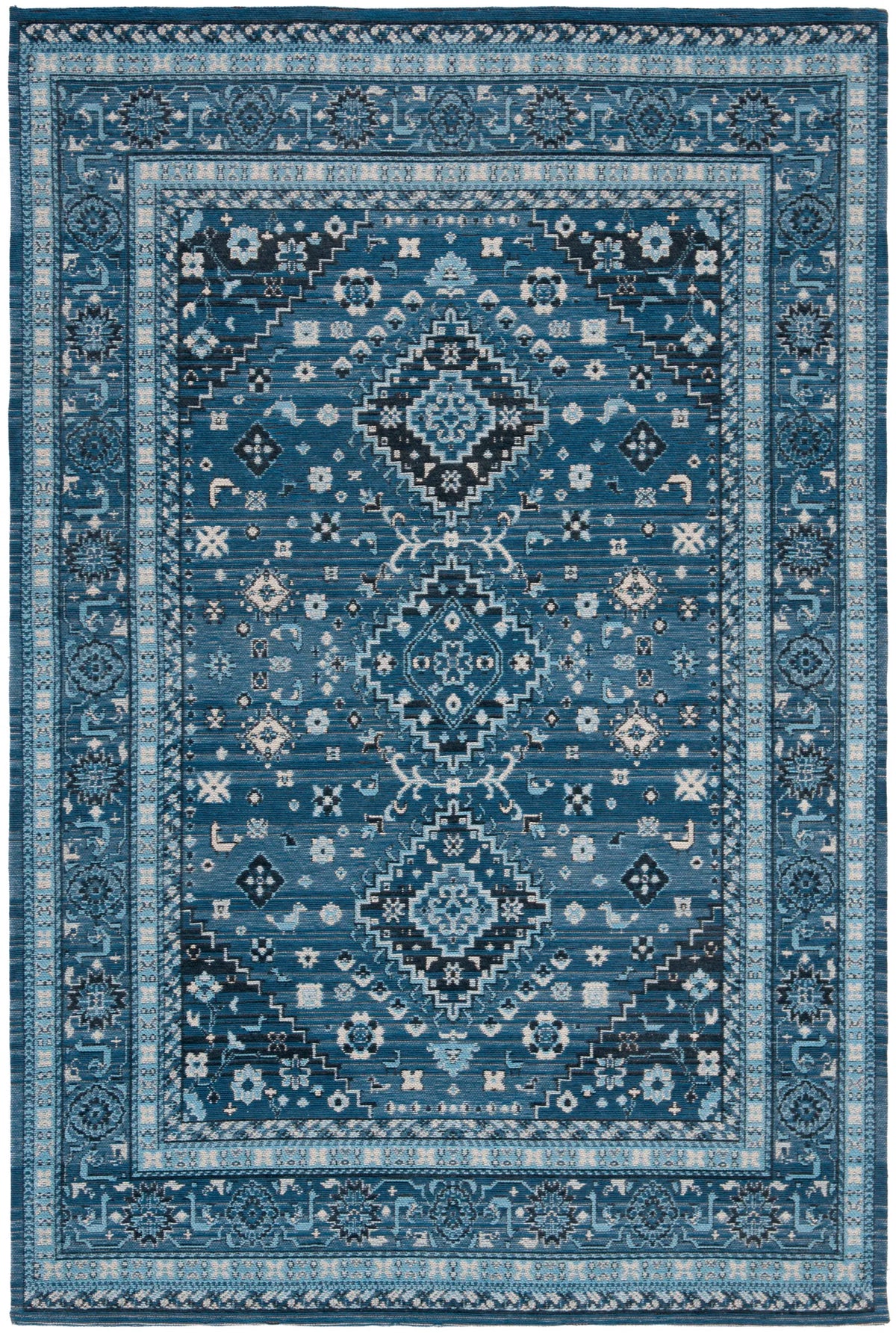 Safavieh Classic Vintage 4'-0" x 6'-0" Rug in Blue / Charcoal
