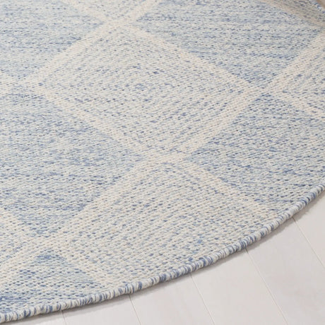 Safavieh Montauk 6'-0" x 6'-0" Rug in Light Blue