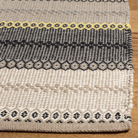 Safavieh Striped Kilim 5'-0" x 8'-0" Rug in Grey