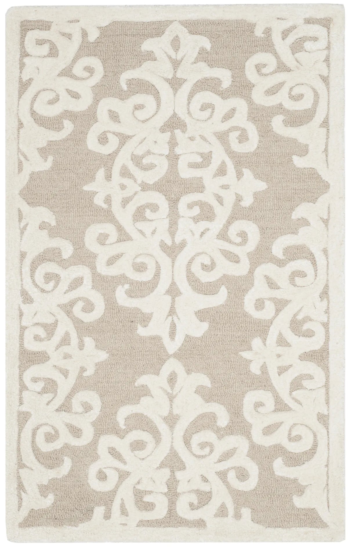 Safavieh Bella 2'-0" x 3'-0" Rug in Sand / Ivory