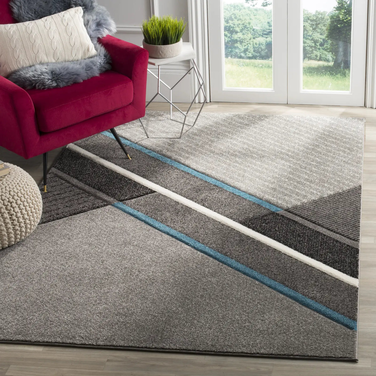 Safavieh Hollywood 4'-0" x 6'-0" Rug in Grey / Teal
