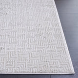 Safavieh Hanna 4'-0" x 6'-0" Rug in Grey / Ivory