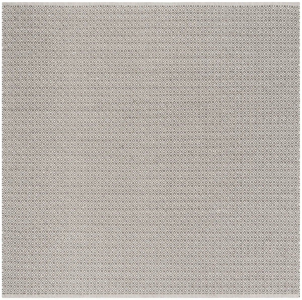 Safavieh Montauk 6'-0" x 6'-0" Rug in Ivory / Grey
