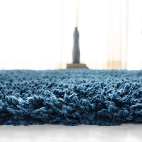 Safavieh Fontana Shag  800 4'-0" x 6'-0" Rug in Blue