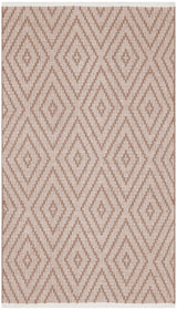 Safavieh Montauk 2'-6" x 4'-0" Rug in Beige / Ivory