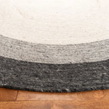 Safavieh Braided 5'-0" x 5'-0" Rug in Grey / Ivory