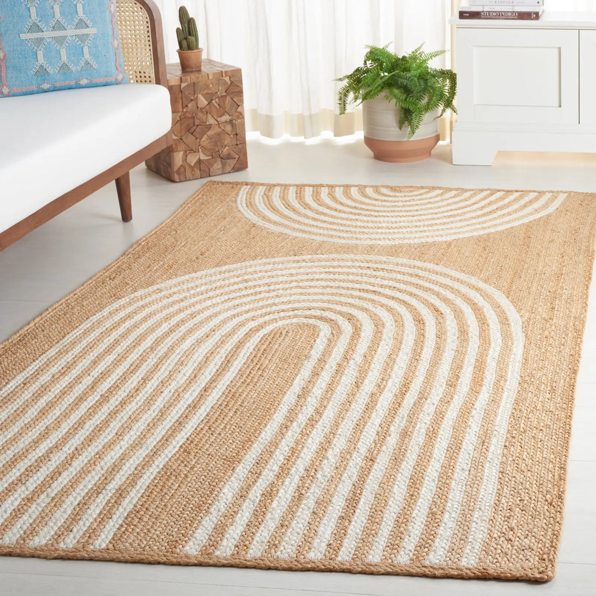 Safavieh Natural Fiber 4'-0" x 6'-0" Rug in Natural / Ivory