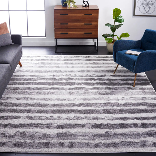 Safavieh Adirondack 10'-0" x 14'-0" Rug in Ivory / Charcoal