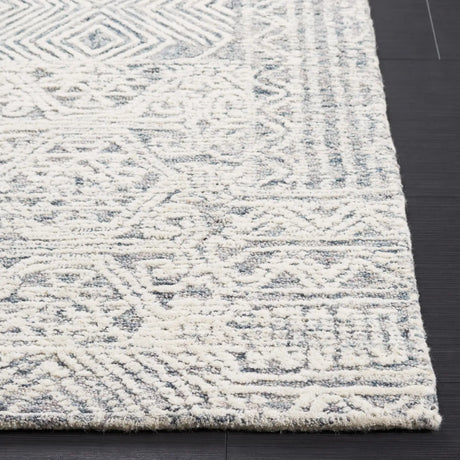 Safavieh Abstract 4'-0" x 6'-0" Rug in Grey / Ivory
