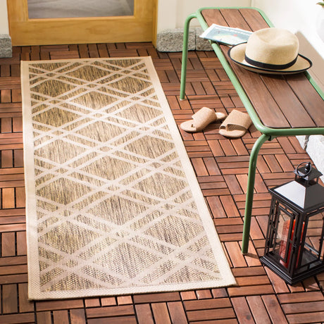 Safavieh Courtyard 2'-3" x 6'-7" Rug in Brown / Bone