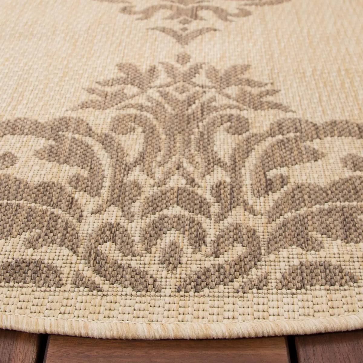 Safavieh Courtyard 5'-3" x 5'-3" Rug in Natural / Brown