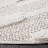 Safavieh Trends 5'-3" x 5'-3" Rug in Beige / Ivory