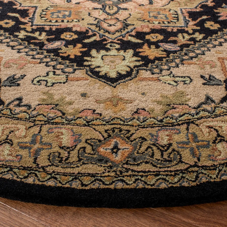 Safavieh Heritage 6'-0" x 6'-0" Rug in Black / Gold