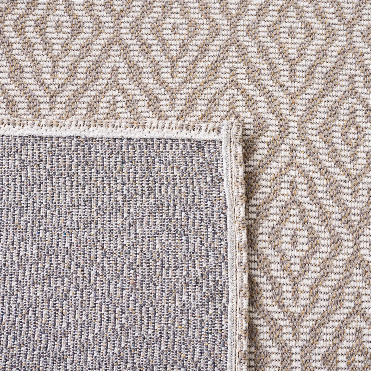 Safavieh Martha Stewart 5'-0" x 7'-0" Rug in Taupe / Cream