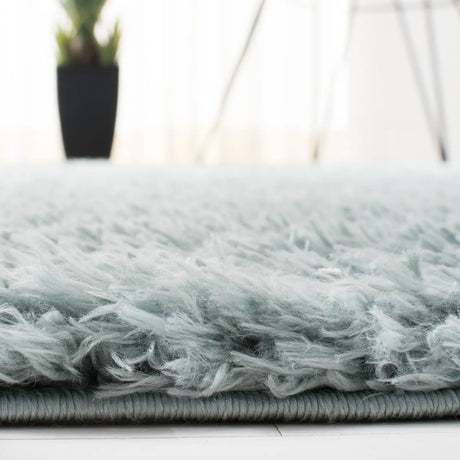 Safavieh Madrid Shag 200 4'-0" x 6'-0" Rug in Aqua