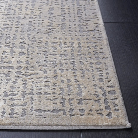 Safavieh Meadow 4'-0" x 6'-0" Rug in Ivory / Grey