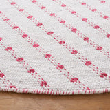Safavieh Montauk 6'-0" x 6'-0" Rug in Red / Ivory