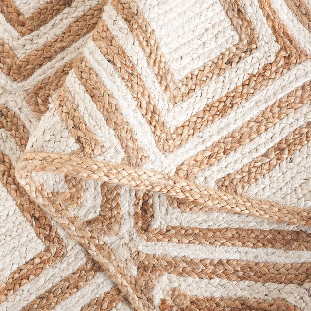 Safavieh Cape Cod 4'-0" x 6'-0" Rug in Natural / Ivory