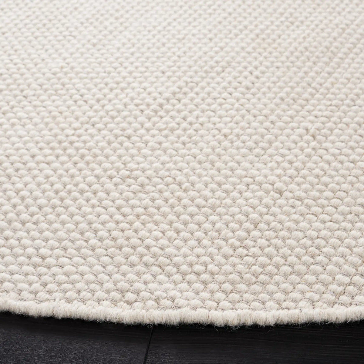 Safavieh Vermont 7'-0" x 7'-0" Rug in Ivory
