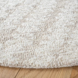 Safavieh Micro-Loop 5'-0" x 5'-0" Rug in Beige / Brown