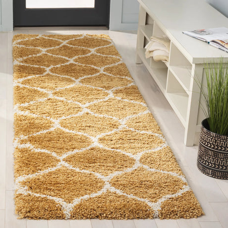 Safavieh Hudson Shag 2'-3" x 8'-0" Rug in Gold / Ivory
