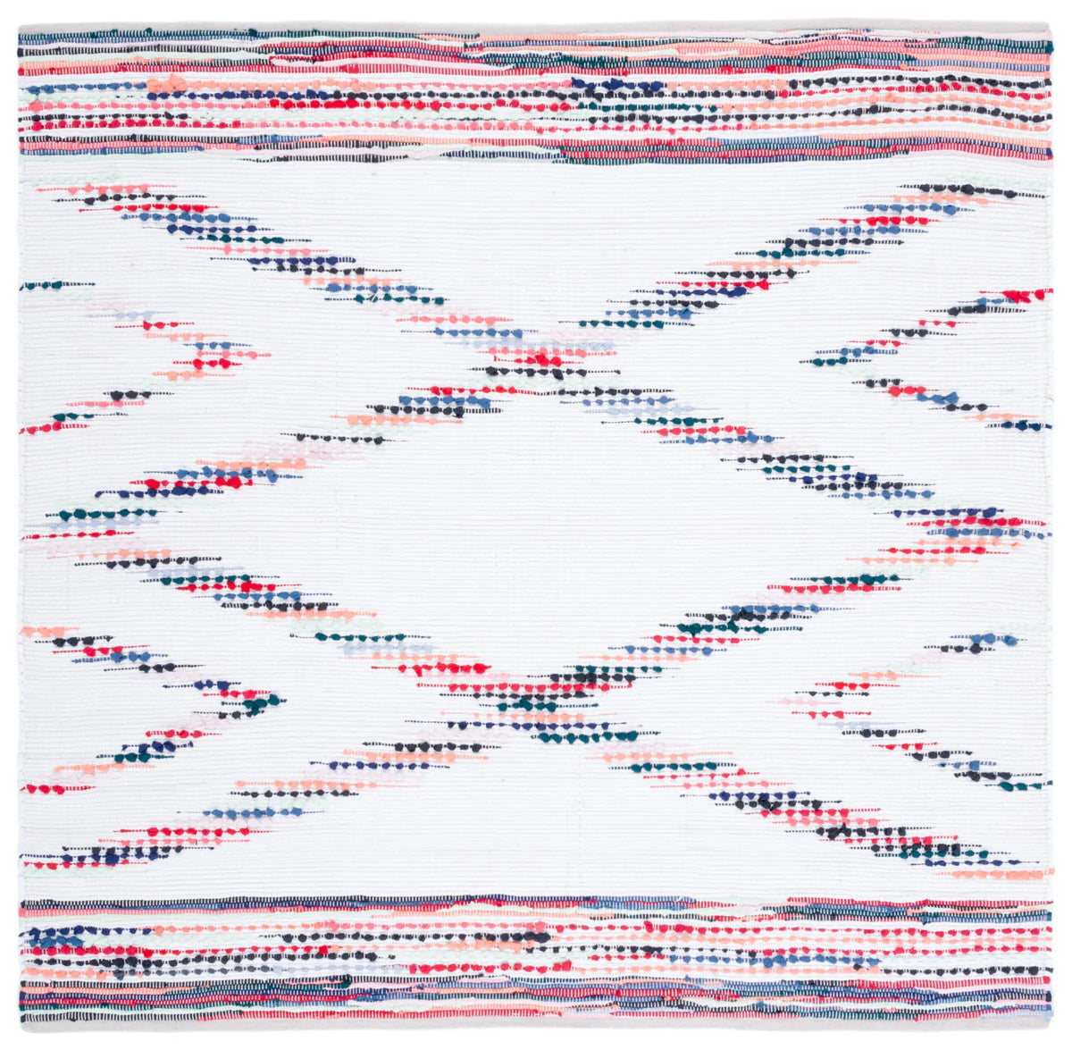 Safavieh Montauk 6'-0" x 6'-0" Rug in Ivory / Blue