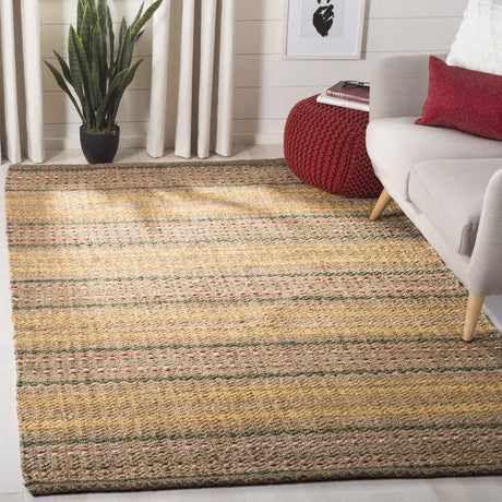 Safavieh Natural Fiber 4'-0" x 6'-0" Rug in Natural / Gold