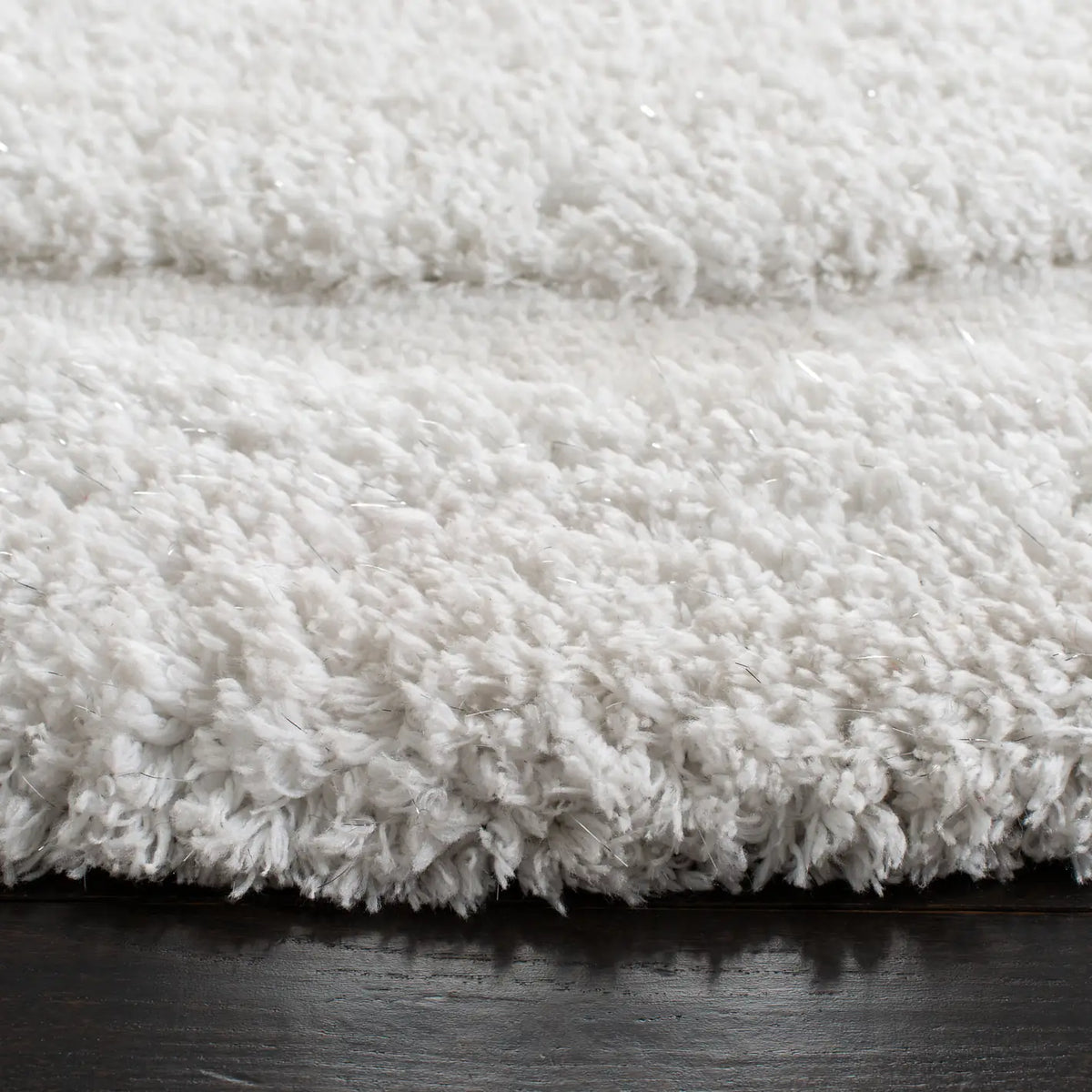 Safavieh Glamour Shag 6'-0" x 6'-0" Rug in Ivory