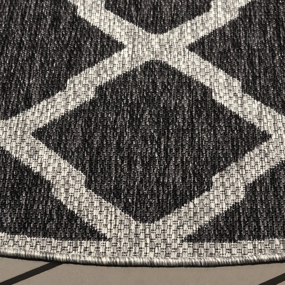 Safavieh Beach House 6'-7" x 6'-7" Rug in Charcoal / Grey