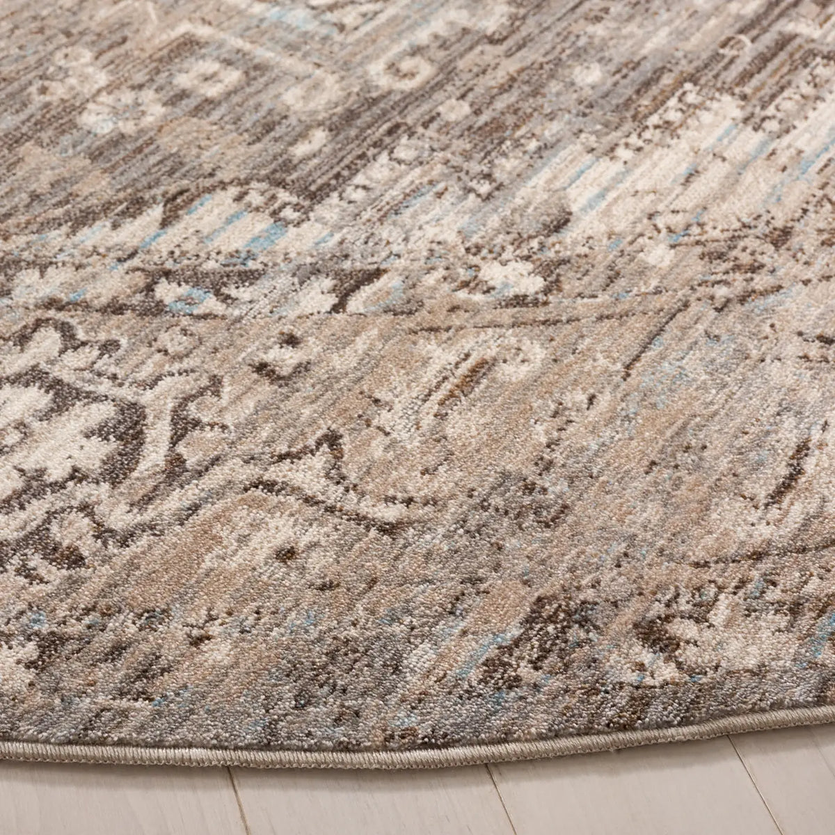 Safavieh Vintage Persian 6'-7" x 6'-7" Rug in Brown / Beige