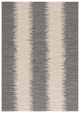 Safavieh Courtyard 5'-3" x 7'-7" Rug in Beige / Anthracite