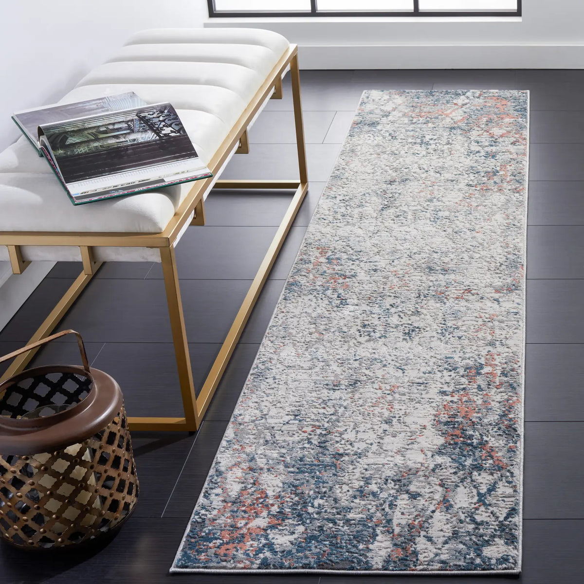 Safavieh Invista 2'-0" x 8'-0" Rug in Grey / Beige