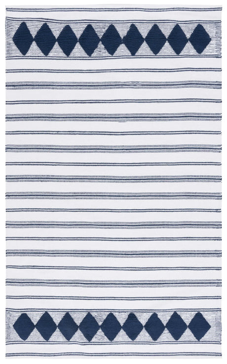 Safavieh Montauk 4'-0" x 6'-0" Rug in Navy / Ivory