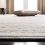 Safavieh Isabella 4'-0" x 6'-0" Rug in Cream / Beige