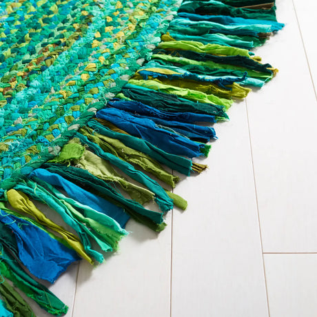 Safavieh Braided 5'-0" x 8'-0" Rug in Green