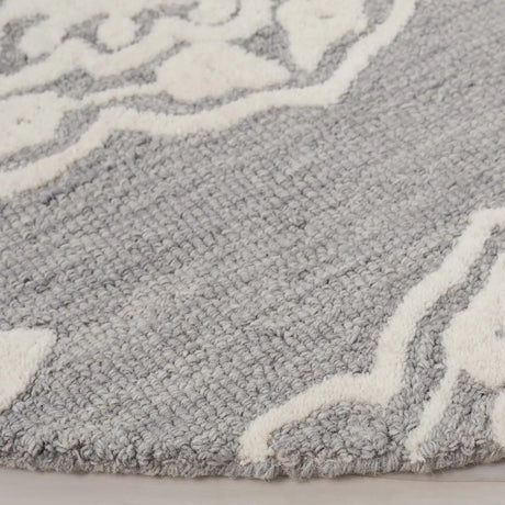 Safavieh Ebony 6'-0" x 6'-0" Rug in Ivory / Grey