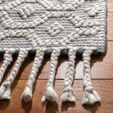 Safavieh Natura 5'-0" x 8'-0" Rug in Grey