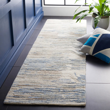 Safavieh Metro 2'-3" x 8'-0" Rug in Ivory / Natural