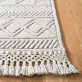 Safavieh Casablanca 5'-0" x 8'-0" Rug in Ivory / Blue