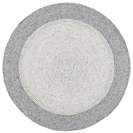 Safavieh Braided 5'-0" x 5'-0" Rug in Grey / Ivory