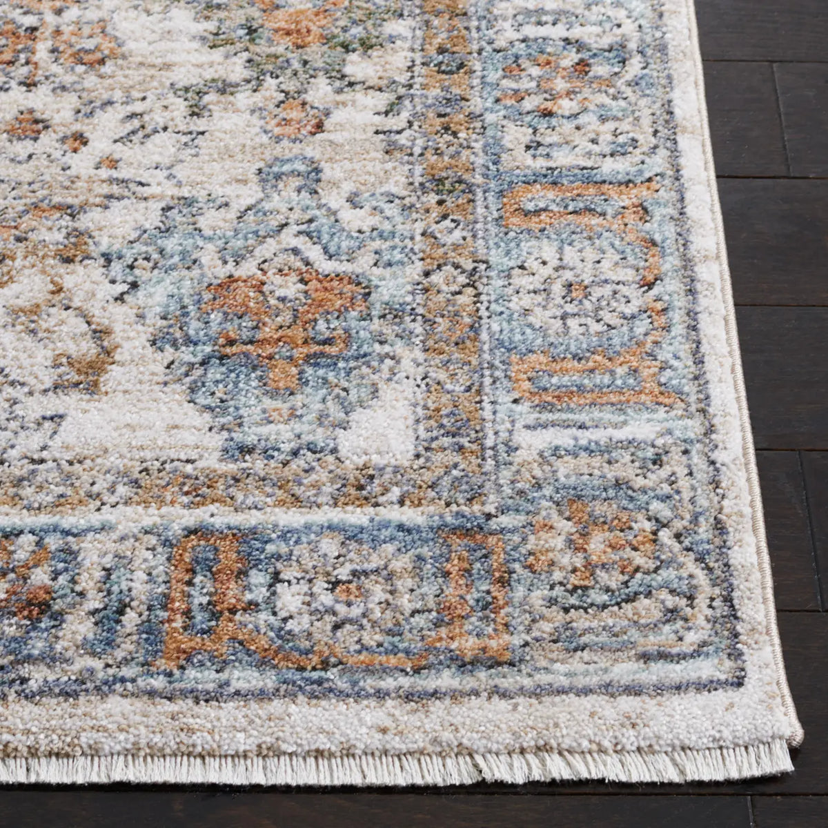 Safavieh Jasmine 4'-5" x 6'-5" Rug in Ivory / Blue
