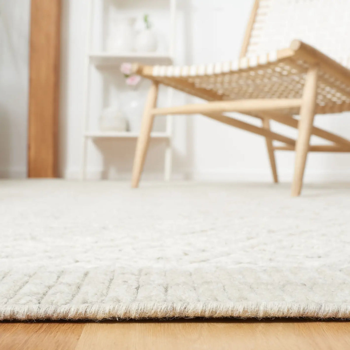 Safavieh Martha Stewart 4'-0" x 6'-0" Rug in Grey / Ivory